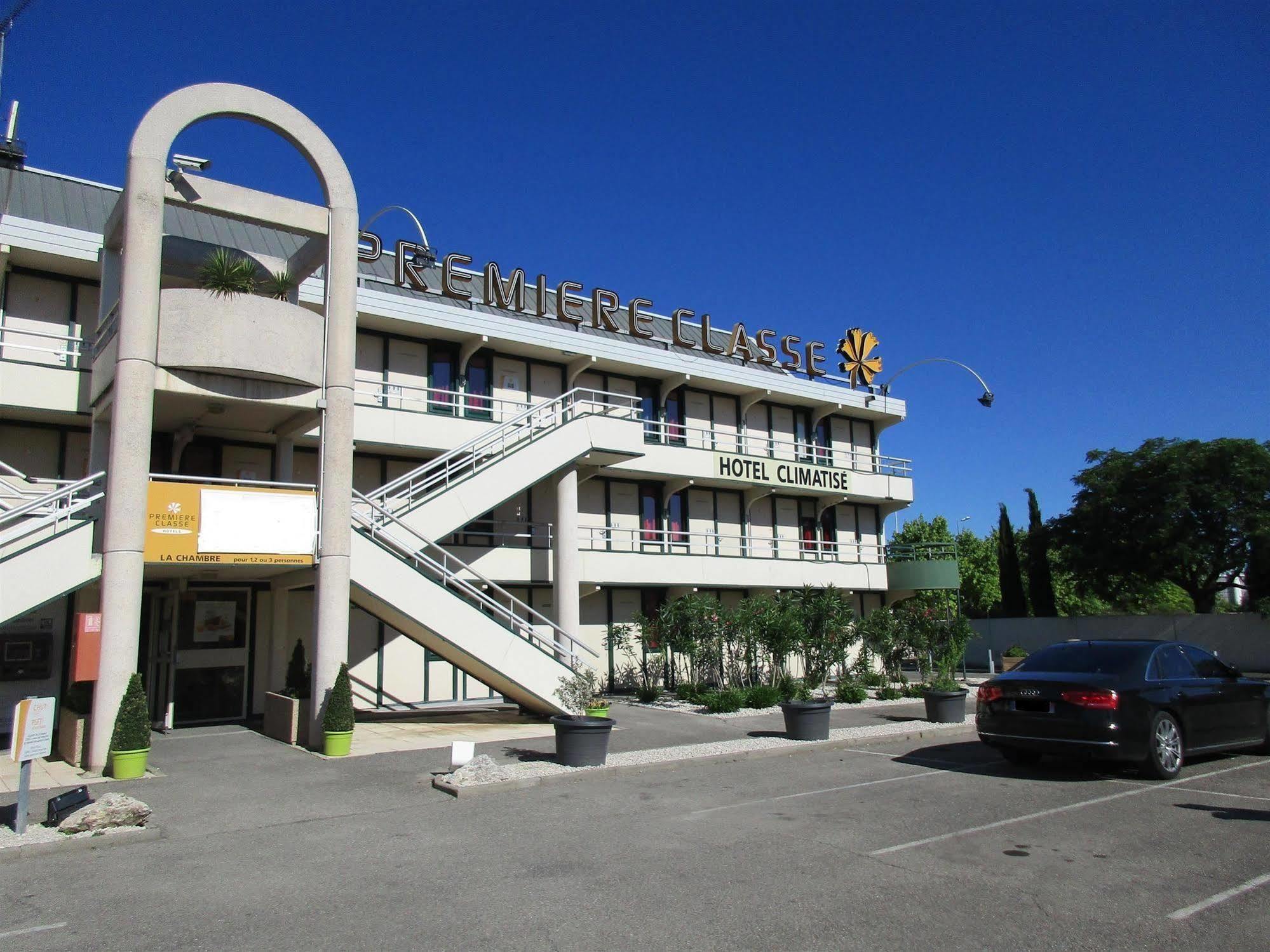 Premiere Classe Avignon Le Pontet Exteriör bild